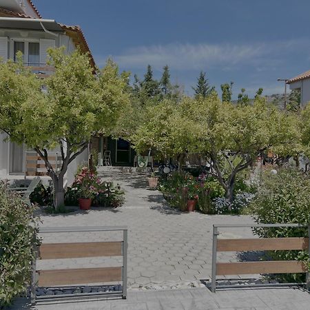 Appartamento Ktima Klimentini Vivári Esterno foto